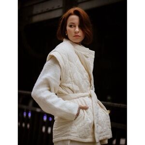 Zara Rustic Quilted Vest Belted Ecru Cream Size M/L